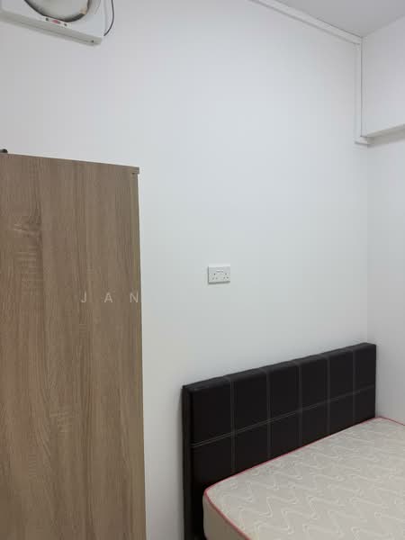 Textile Centre, 200 Jalan Sultan, Room Rental, 200 sqft, Apartment For Rent, by Jansen Ong, 500120772 - Bedroom - PropertyGuru.com.sg
