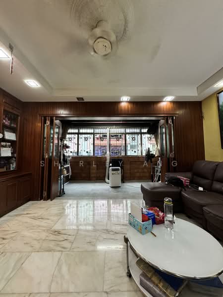 357 Bukit Batok Street 31, 357 Bukit Batok Street 31, 3 Bedrooms, 1,657 sqft, HDB Flat For Sale, by Shirley Ang, 500120776 - Living Room - PropertyGuru.com.sg