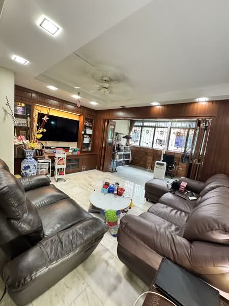 357 Bukit Batok Street 31, 357 Bukit Batok Street 31, 3 Bedrooms, 1,657 sqft, HDB Flat For Sale, by Shirley Ang, 500120776 - Living Room - PropertyGuru.com.sg