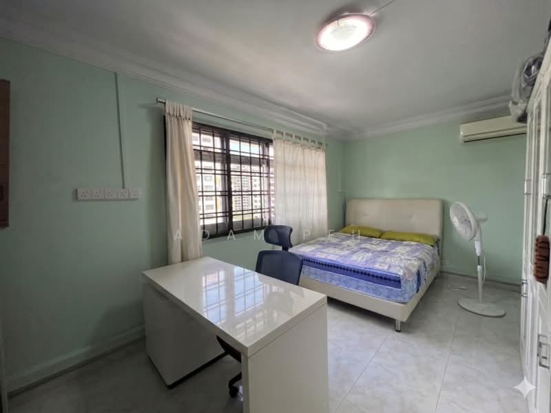 788 Choa Chu Kang North 6, 788 Choa Chu Kang North 6, 3 Bedrooms, 1,410 sqft, HDB Flat For Rent, by Adam Peh, 500120786 - Bedroom - PropertyGuru.com.sg