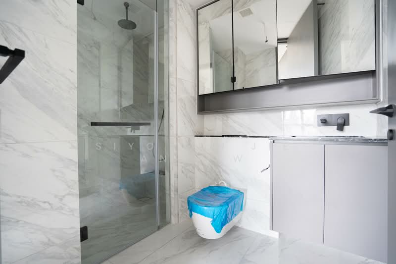 The Landmark, 173 Chin Swee Road, 2 Bedrooms, 678 sqft, Condominium For Sale, by Siyo Jun Jie Andrew, 500120788 - Bathroom - PropertyGuru.com.sg