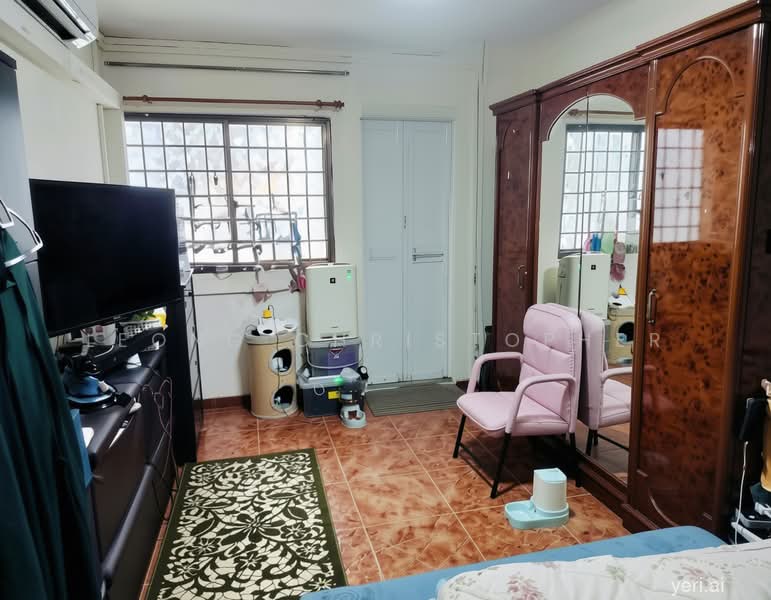 852 Yishun Street 81, 852 Yishun Street 81, 3 Bedrooms, 1,119 sqft, HDB Flat For Sale, by Leong Christopher, 500120792 - Bedroom - PropertyGuru.com.sg