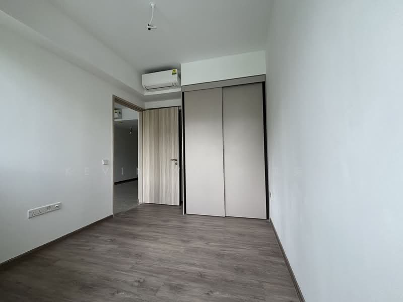 Sengkang Grand Residences, 74 Compassvale Bow, 1 Bedroom, 474 sqft, Condominium For Sale, by Kevin Wong 王奕凯, 500120794 - Master Bedroom - PropertyGuru.com.sg