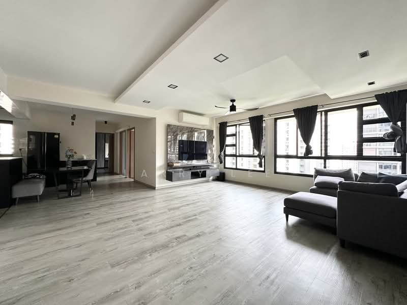 463A Bukit Batok Street 41, 463A Bukit Batok Street 41, 3 Bedrooms, 1,216 sqft, HDB Flat For Rent, by Larry Lee, 500120802 - Living Room - PropertyGuru.com.sg