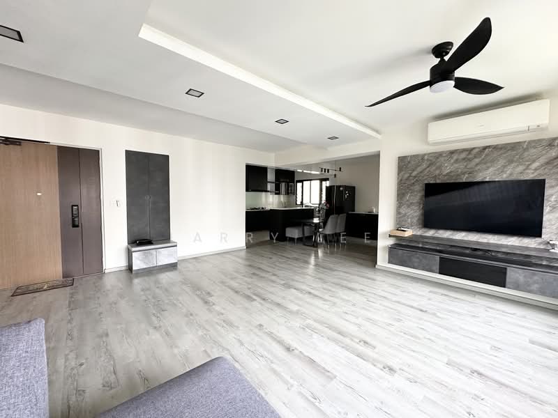 463A Bukit Batok Street 41, 463A Bukit Batok Street 41, 3 Bedrooms, 1,216 sqft, HDB Flat For Rent, by Larry Lee, 500120802 - Living Room - PropertyGuru.com.sg