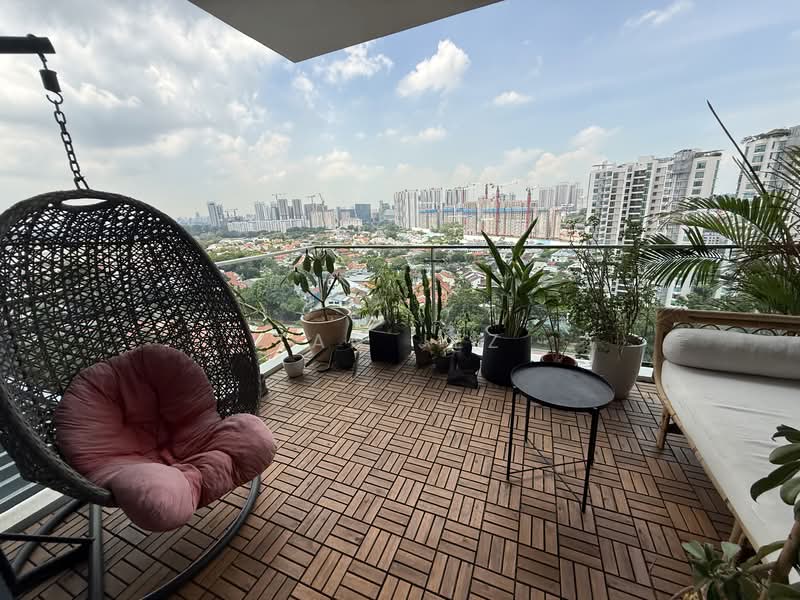 The Trizon, 8 Ridgewood Close, 4 Bedrooms, 2,012 sqft, Condominium For Rent, by Tan Jez, 500120808 - Balcony - PropertyGuru.com.sg
