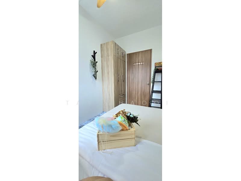 Blue Horizon, 27 West Coast Crescent, Room Rental, 120 sqft, Condominium For Rent, by Tay Shaoqi, 500120819 - Bedroom - PropertyGuru.com.sg