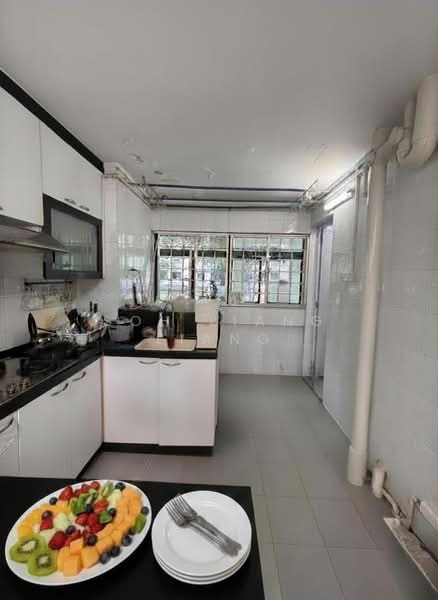 416 Ang Mo Kio Avenue 10, 416 Ang Mo Kio Avenue 10, Room Rental, 200 sqft, HDB Flat For Rent, by Soh Liang Liang, 500120845 - PropertyGuru.com.sg