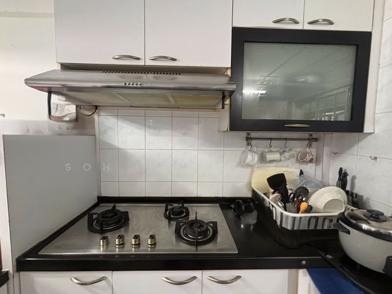 416 Ang Mo Kio Avenue 10, 416 Ang Mo Kio Avenue 10, Room Rental, 200 sqft, HDB Flat For Rent, by Soh Liang Liang, 500120845 - PropertyGuru.com.sg