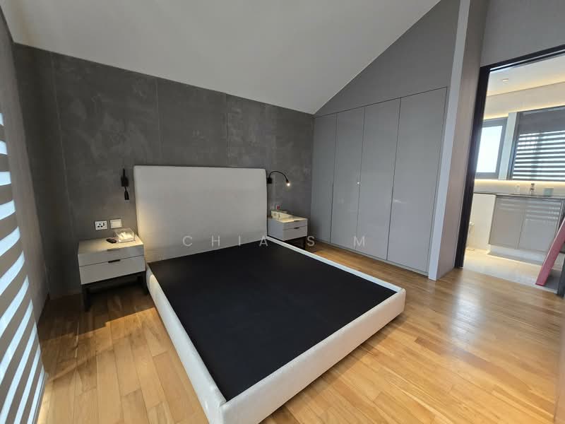 Whitley Road Modern Semi Detached for Sale, Whitley Road, 5 Bedrooms, 4,650 sqft, Semi-Detached House For Sale, by Chia S M, 500120857 - Bedroom - PropertyGuru.com.sg