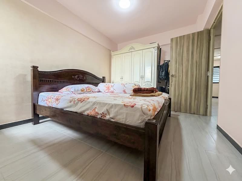 230 Serangoon Avenue 4, 230 Serangoon Avenue 4, 2 Bedrooms, 721 sqft, HDB Flat For Sale, by Gavin Heng, 500120862 - Master Bedroom - PropertyGuru.com.sg