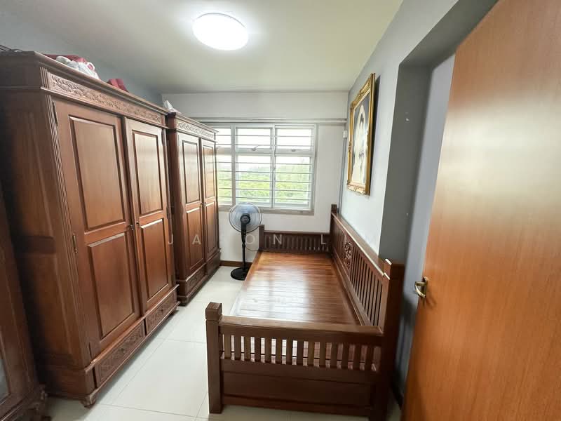 672B Edgefield Plains, 672B Edgefield Plains, 2 Bedrooms, 700 sqft, HDB Flat For Sale, by Jason Lim, 500120864 - Common Bedroom - PropertyGuru.com.sg