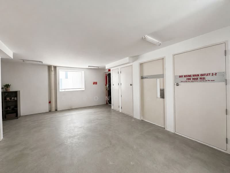 351D Anchorvale Road, 351D Anchorvale Road, 3 Bedrooms, 990 sqft, HDB Flat For Sale, by Aaron Kuan, 500120867 - Corridor - PropertyGuru.com.sg