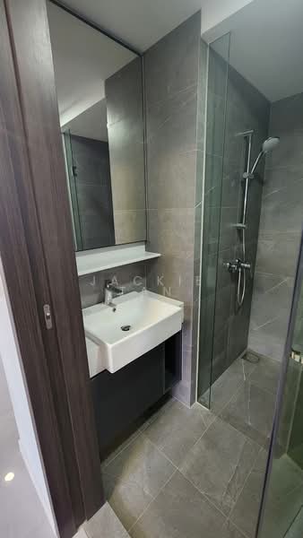 Riverfront Residences, 41 Hougang Avenue 7, 2 Bedrooms, 721 sqft, Condominium For Rent, by JACKIE TAN, 500120868 - Bathroom - PropertyGuru.com.sg