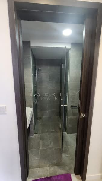 Riverfront Residences, 41 Hougang Avenue 7, 2 Bedrooms, 721 sqft, Condominium For Rent, by JACKIE TAN, 500120868 - Bathroom - PropertyGuru.com.sg