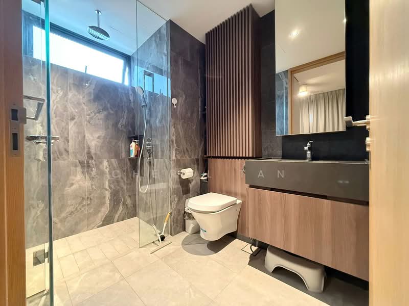 Midwood, 8 Hillview Rise, 2 Bedrooms, 786 sqft, Condominium For Sale, by Cheryl Tan, 500120870 - Bathroom - PropertyGuru.com.sg