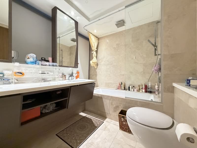 V on Shenton, 5 Shenton Way, 3 Bedrooms, 1,356 sqft, Condominium For Sale, by Jaden Shi 石英才, 500120871 - Bathroom - PropertyGuru.com.sg