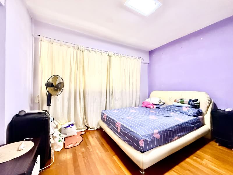 705 Hougang Avenue 2, 705 Hougang Avenue 2, 3 Bedrooms, 1,593 sqft, HDB Flat For Sale, by William Quek, 500120877 - Bedroom - PropertyGuru.com.sg