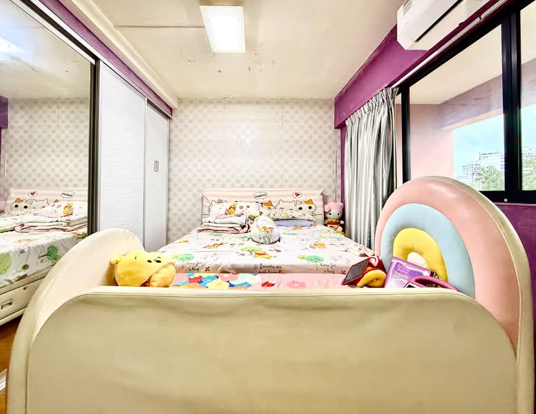 705 Hougang Avenue 2, 705 Hougang Avenue 2, 3 Bedrooms, 1,593 sqft, HDB Flat For Sale, by William Quek, 500120877 - Bedroom - PropertyGuru.com.sg