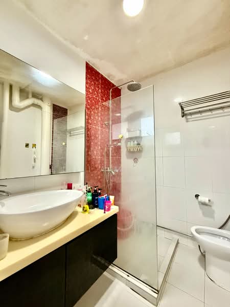 705 Hougang Avenue 2, 705 Hougang Avenue 2, 3 Bedrooms, 1,593 sqft, HDB Flat For Sale, by William Quek, 500120877 - Bathroom - PropertyGuru.com.sg