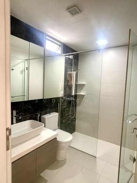 Skies Miltonia, 35 Miltonia Close, 4 Bedrooms, 2,842 sqft, Condominium For Rent, by Judy Cho, 500120885 - Bathroom - PropertyGuru.com.sg