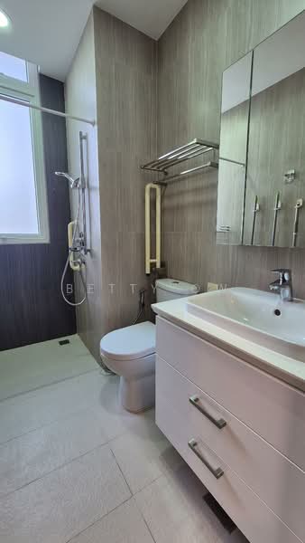 The Hillford, 180 Jalan Jurong Kechil, 2 Bedrooms, 657 sqft, Condominium For Sale, by Betty Ow, 500120886 - Bathroom - PropertyGuru.com.sg