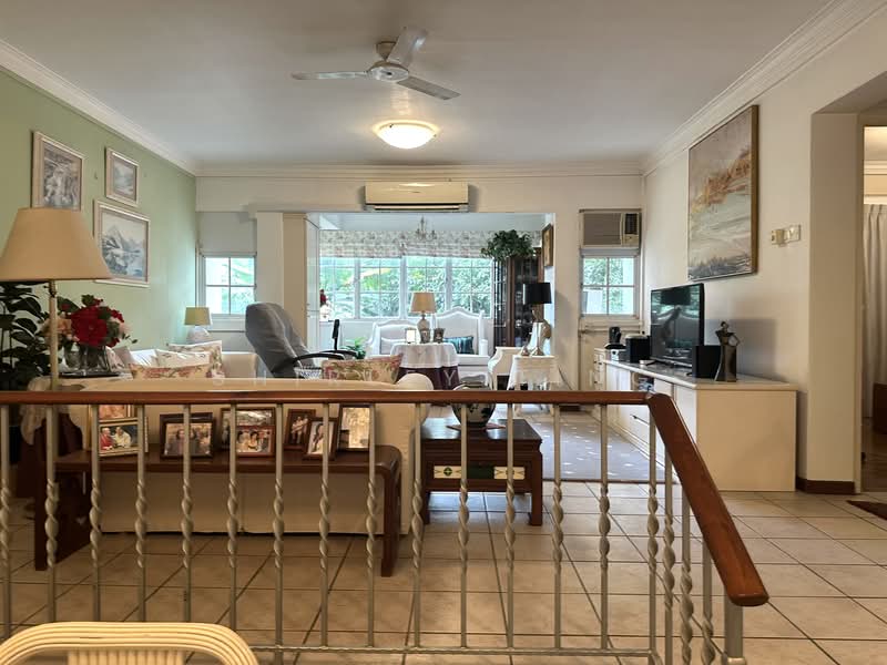 Pine Grove, 1A Pine Grove, 3 Bedrooms, 1,324 sqft, Condominium For Sale, by Shirley Ting, 500120896 - Living Room - PropertyGuru.com.sg