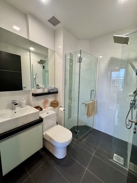 Tropics @ Haigsville, 3 Haigsville Drive, 2 Bedrooms, 840 sqft, Condominium For Sale, by Roxanne Lee, 500120902 - Bathroom - PropertyGuru.com.sg