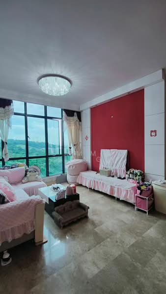 Regent Heights, 50 Bukit Batok East Avenue 5, 2 Bedrooms, 1,023 sqft, Condominium For Rent, by Sammy Song, 500120915 - Living Room - PropertyGuru.com.sg