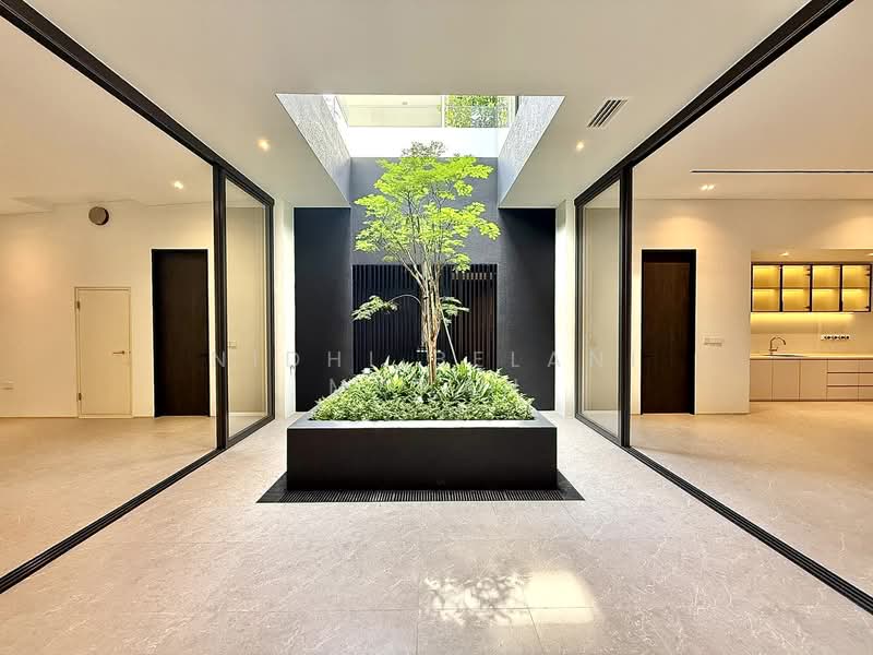 Brand New 3-Storey FH Detached W Basement | 7+1 B’rms | Gym, Steam Rm, Pool & Lift, , 7 Bedrooms, 10,200 sqft, Detached House For Sale, by Nidhi Belani Mohan, 500120923 - Interior - PropertyGuru.com.sg