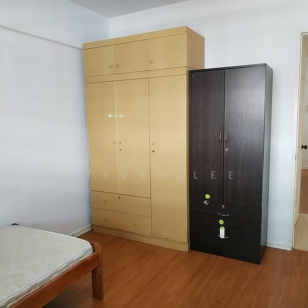 102 Bedok North Avenue 4, 102 Bedok North Avenue 4, 2 Bedrooms, 721 sqft, HDB Flat For Rent, by Steven Lee, 500120924 - Bedroom - PropertyGuru.com.sg