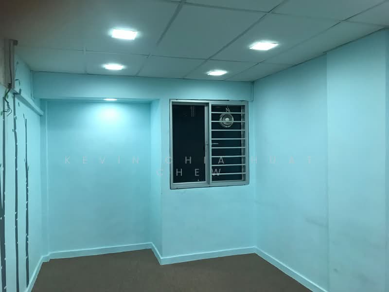 727 Ang Mo Kio Avenue 6, , 893 sqft, Shop / Shophouse For Rent, by Kevin Chia Huat Chew, 500120932 - CommercialGuru.com.sg