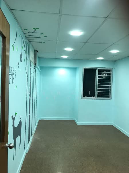727 Ang Mo Kio Avenue 6, , 893 sqft, Shop / Shophouse For Rent, by Kevin Chia Huat Chew, 500120932 - CommercialGuru.com.sg