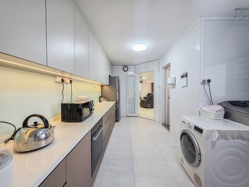 115 Bukit Batok West Avenue 6, 115 Bukit Batok West Avenue 6, 3 Bedrooms, 1,421 sqft, HDB Flat For Sale, by Clauson Seah, 500120934 - Kitchen - PropertyGuru.com.sg