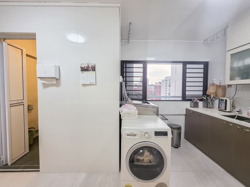 115 Bukit Batok West Avenue 6, 115 Bukit Batok West Avenue 6, 3 Bedrooms, 1,421 sqft, HDB Flat For Sale, by Clauson Seah, 500120934 - Kitchen - PropertyGuru.com.sg