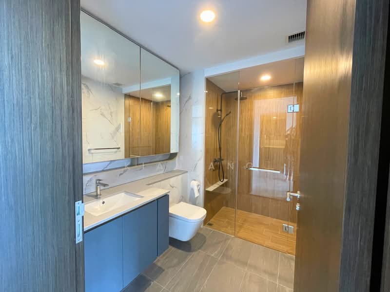 AMO Residence, 21 Ang Mo Kio Rise, 2 Bedrooms, 678 sqft, Condominium For Sale, by Kian Ang, 500120935 - Bathroom - PropertyGuru.com.sg
