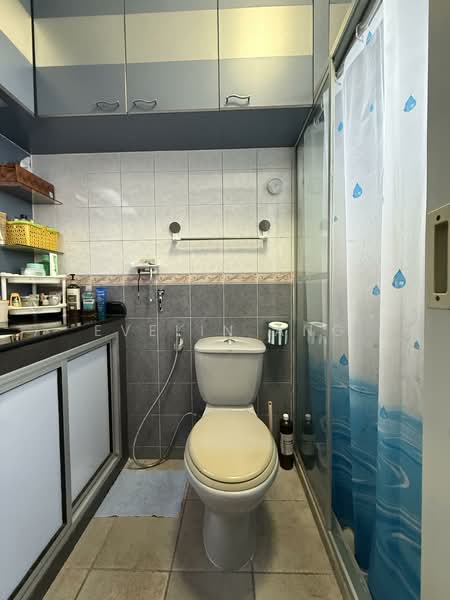 308A Anchorvale Road, 308A Anchorvale Road, 3 Bedrooms, 1,184 sqft, HDB Flat For Sale, by Evelin Ang, 500120936 - Bathroom - PropertyGuru.com.sg