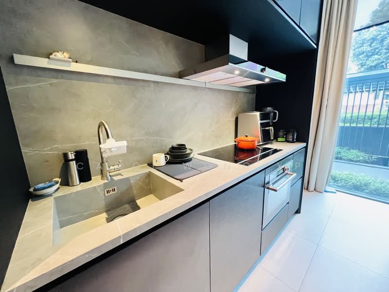 Petit Jervois, 33 Jervois Road, 1 Bedroom, 581 sqft, Condominium For Sale, by Carol Wong XP, 500120943 - Kitchen - PropertyGuru.com.sg