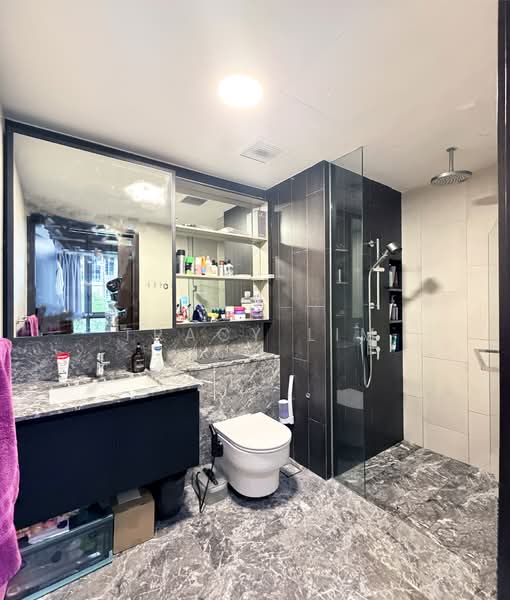 The Inflora, 51 Flora Drive, 1 Bedroom, 463 sqft, Condominium For Sale, by Tracy Lim, 500120945 - Bathroom - PropertyGuru.com.sg