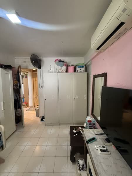 735 Yishun Street 72, 735 Yishun Street 72, 2 Bedrooms, 721 sqft, HDB Flat For Sale, by Syed Nasir, 500120954 - Interior - PropertyGuru.com.sg