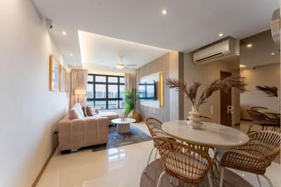 For Sale - 618B Tampines Street 61