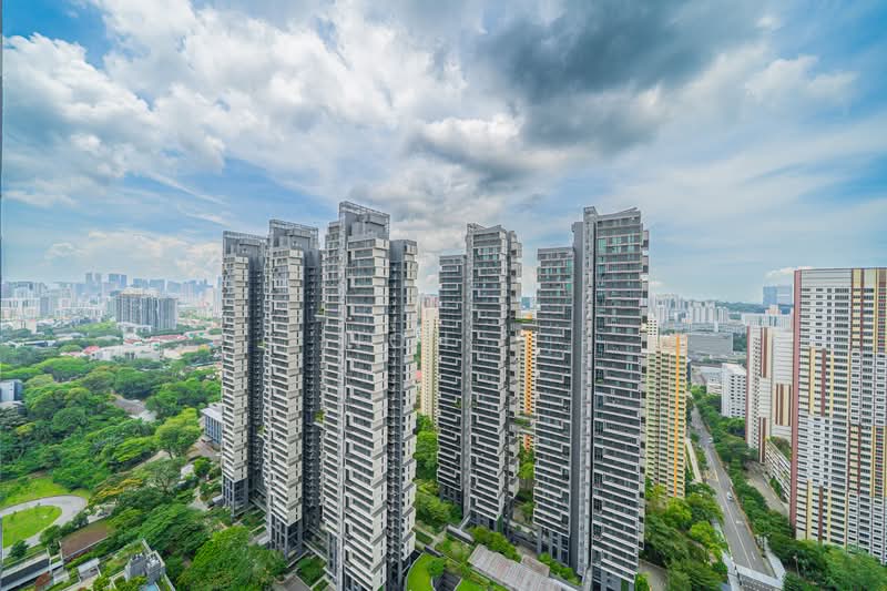 94 Dawson Road, 94 Dawson Road, 3 Bedrooms, 893 sqft, HDB Flat For Sale, by Noh ., 500120957 - Living room view - PropertyGuru.com.sg