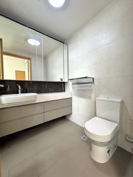 The Glades, 12 Bedok Rise, 3 Bedrooms, 1,066 sqft, Condominium For Sale, by Klish Tan, 500120961 - Bathroom - PropertyGuru.com.sg