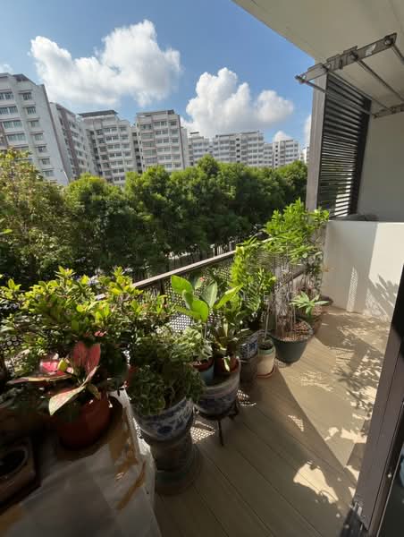 D'Nest, 131 Pasir Ris Grove, 1 Bedroom, 484 sqft, Condominium For Sale, by Louis Neo, 500120980 - Balcony - PropertyGuru.com.sg