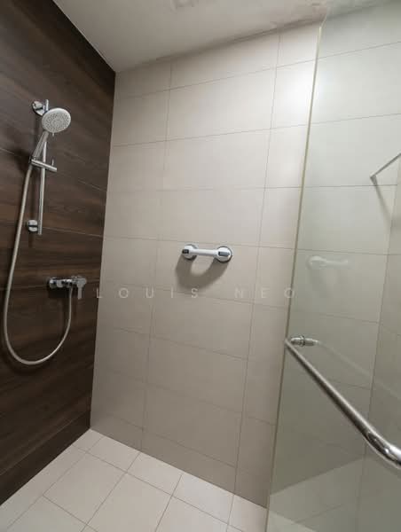 D'Nest, 131 Pasir Ris Grove, 1 Bedroom, 484 sqft, Condominium For Sale, by Louis Neo, 500120980 - Bathroom - PropertyGuru.com.sg
