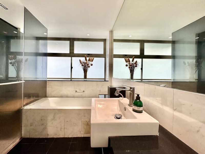 The Calrose, 511 Yio Chu Kang Road, 3 Bedrooms, 1,249 sqft, Condominium For Sale, by Jamie Sim, 500120987 - Bathroom - PropertyGuru.com.sg