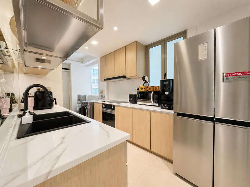 The Calrose, 511 Yio Chu Kang Road, 3 Bedrooms, 1,249 sqft, Condominium For Sale, by Jamie Sim, 500120987 - Kitchen - PropertyGuru.com.sg