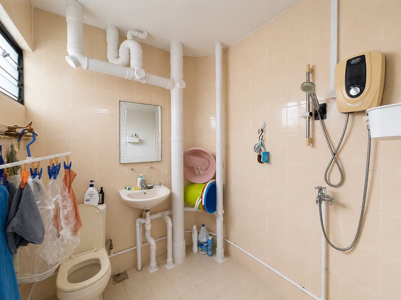 306 Hougang Avenue 5, 306 Hougang Avenue 5, 3 Bedrooms, 1,432 sqft, HDB Flat For Sale, by Ben Wong, 500120992 - Bathroom - PropertyGuru.com.sg