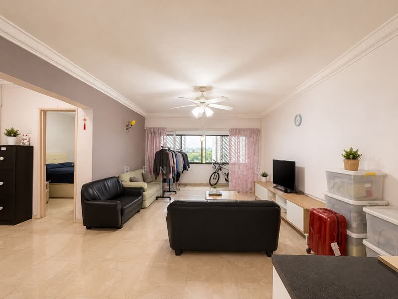 306 Hougang Avenue 5, 306 Hougang Avenue 5, 3 Bedrooms, 1,432 sqft, HDB Flat For Sale, by Ben Wong, 500120992 - Living Room - PropertyGuru.com.sg