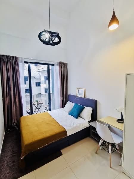 8 Farrer Suites, 8 Sing Joo Walk, Room Rental, 108 sqft, Apartment For Rent, by Young Chng, 500121000 - Bedroom - PropertyGuru.com.sg